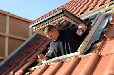 Pose de fenêtres de toit Velux à Montanges